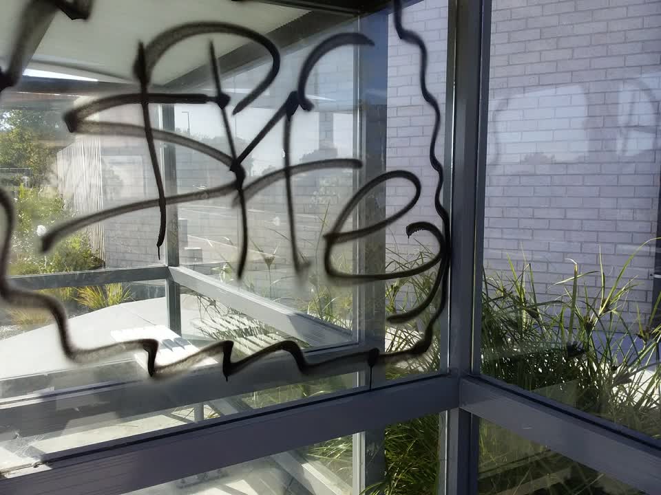 The photograph attached to this graffiti report