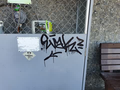Graffiti, a report photo