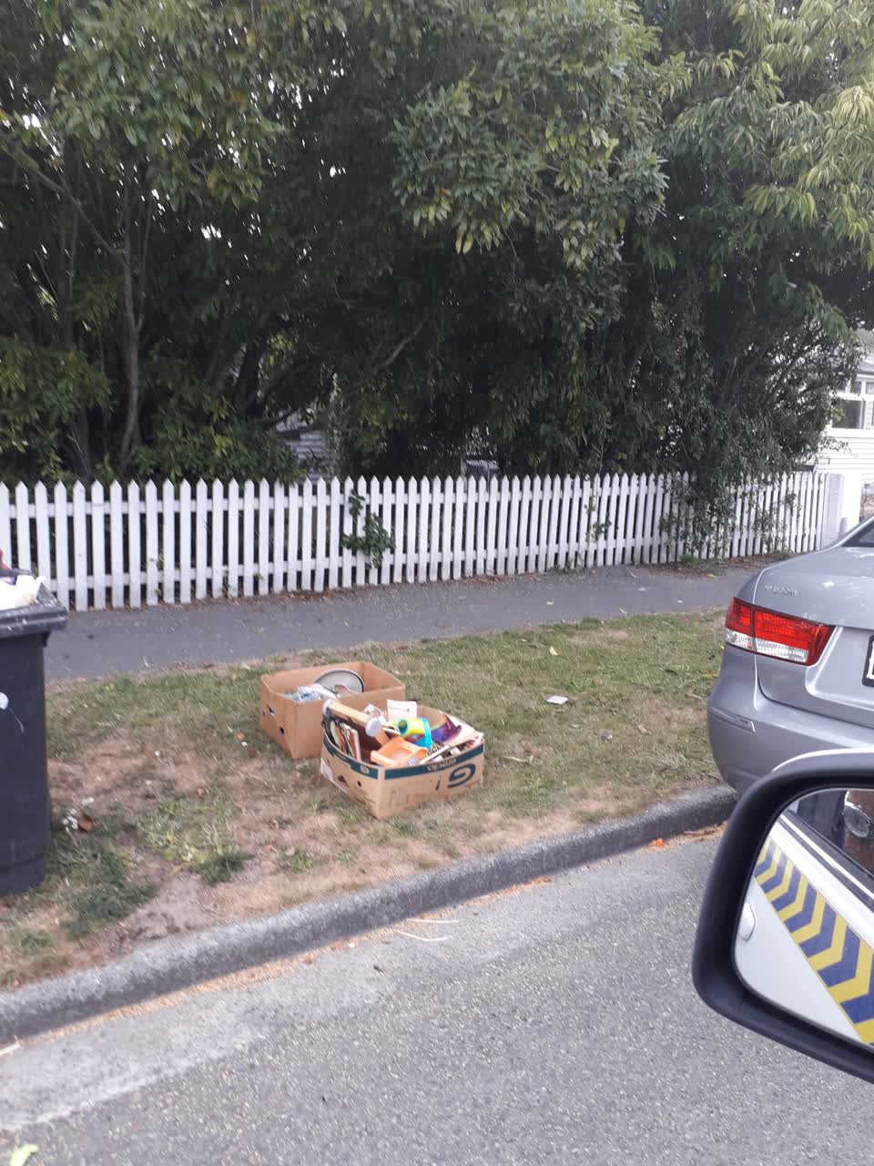 The photograph attached to this rubbish/recycling report