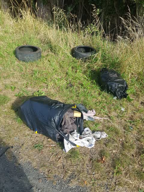 Rubbish/Recycling, a report photo