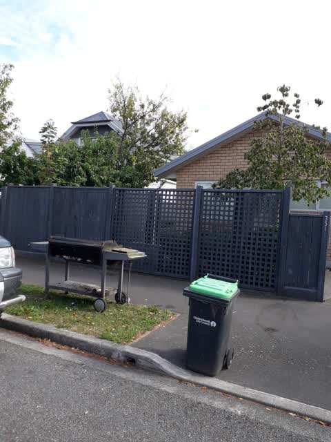Rubbish/Recycling, a report photo