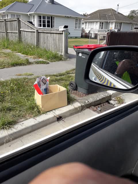 Rubbish/Recycling, a report photo