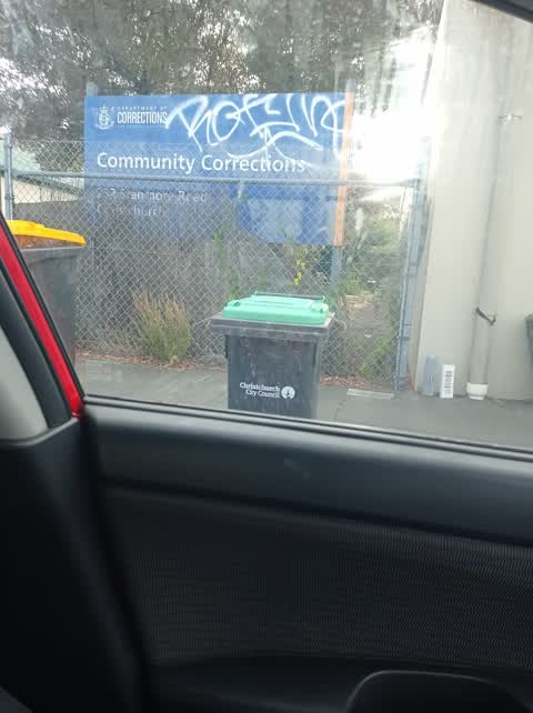 Graffiti, a report photo