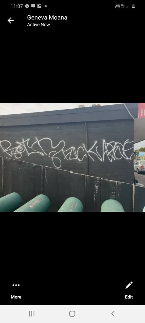 Graffiti, a report photo