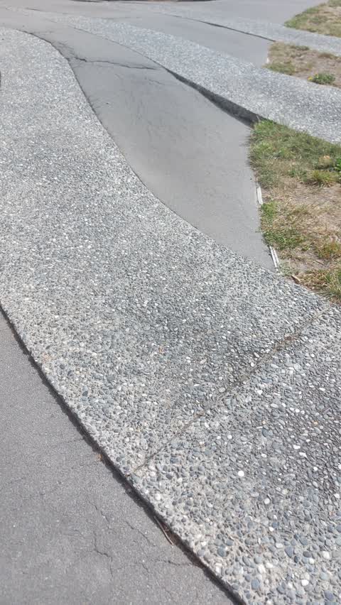 Roading/Streets, a report photo