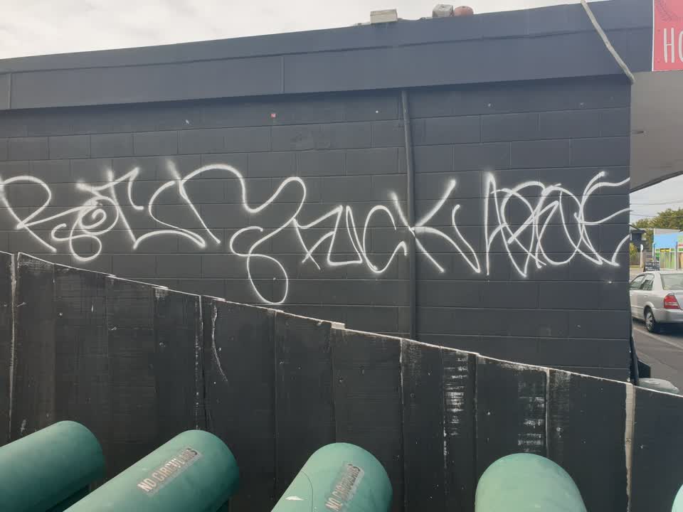 The photograph attached to this graffiti report