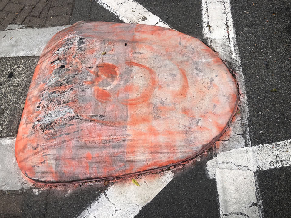 The photograph attached to this roading/streets report