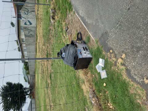 Rubbish/Recycling, a report photo