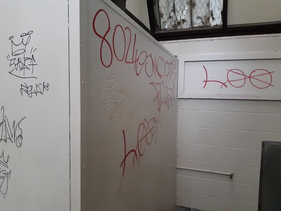 The photograph attached to this graffiti report