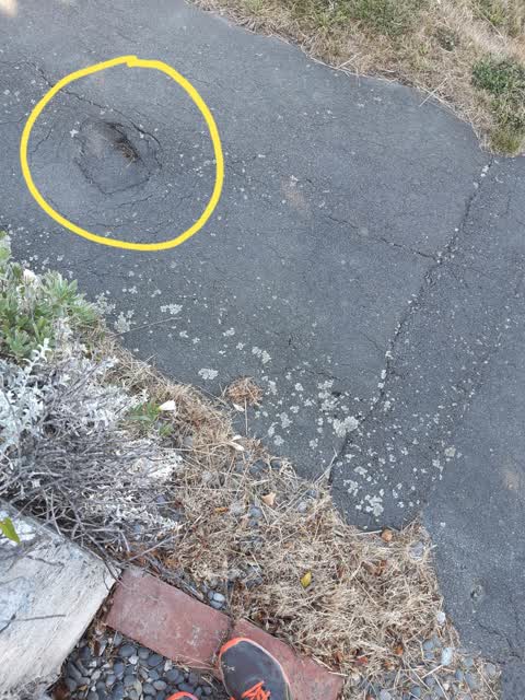 Roading/Streets, a report photo