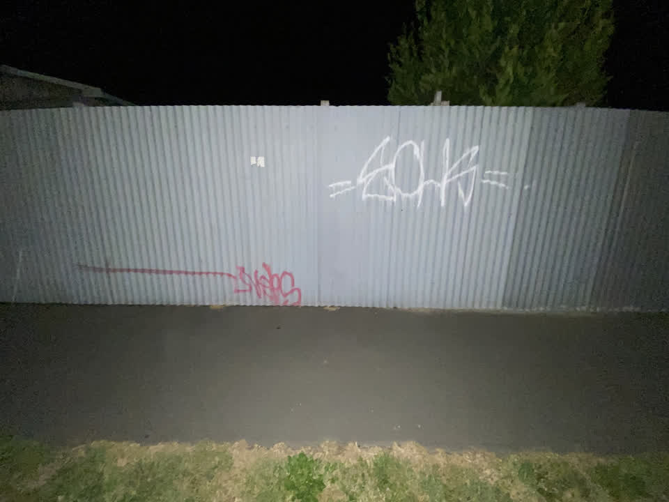 The photograph attached to this graffiti report