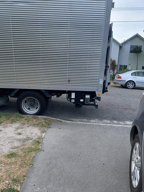 Roading/Streets, a report photo