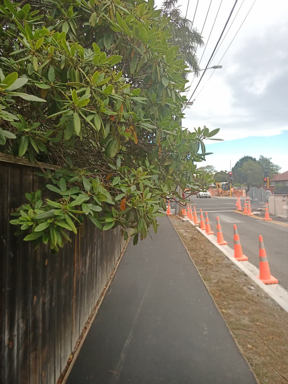The photograph attached to this roading/streets report