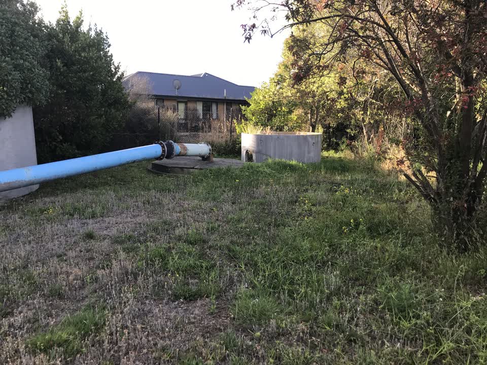 The photograph attached to this water supply report