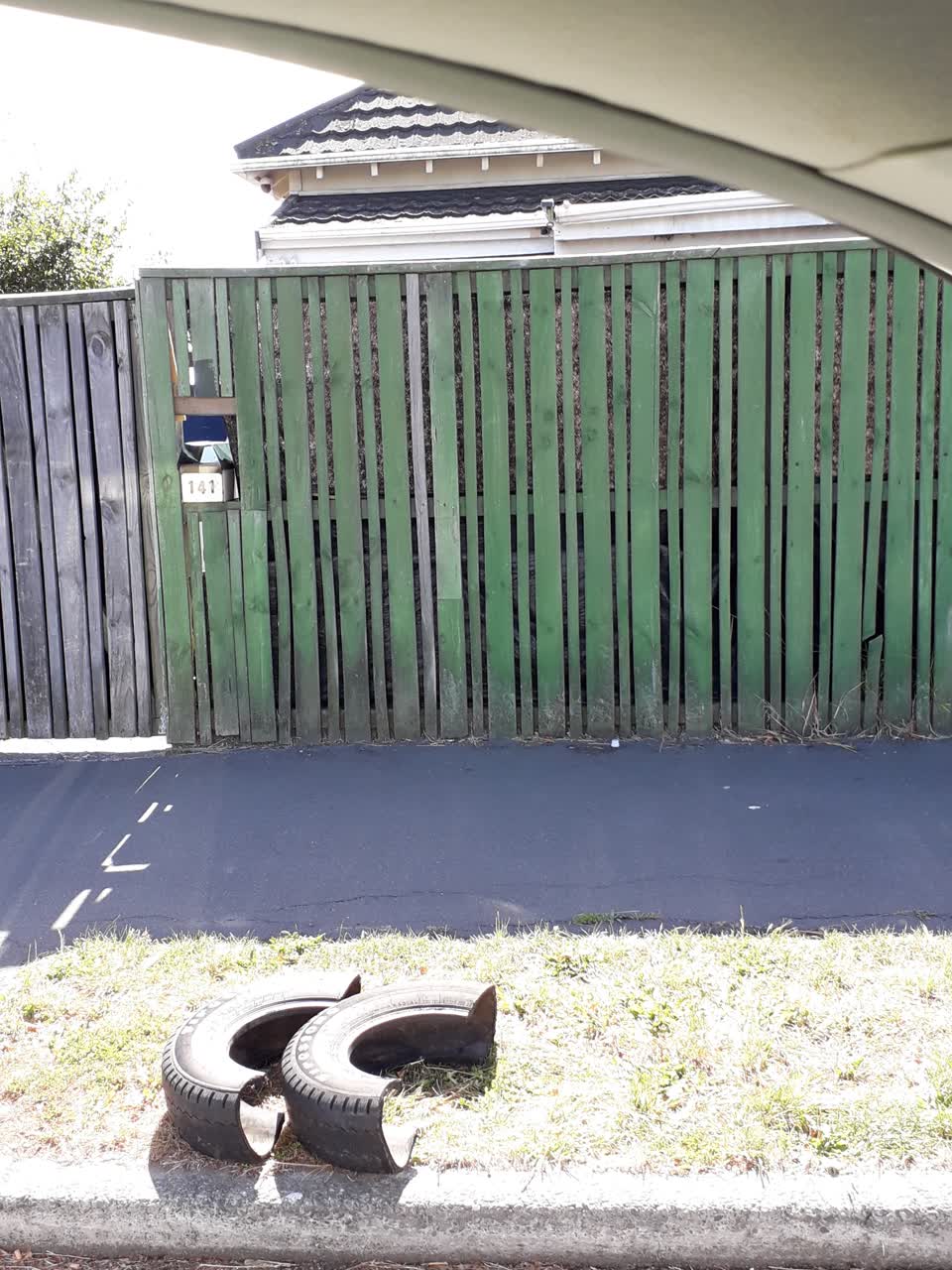 The photograph attached to this rubbish/recycling report