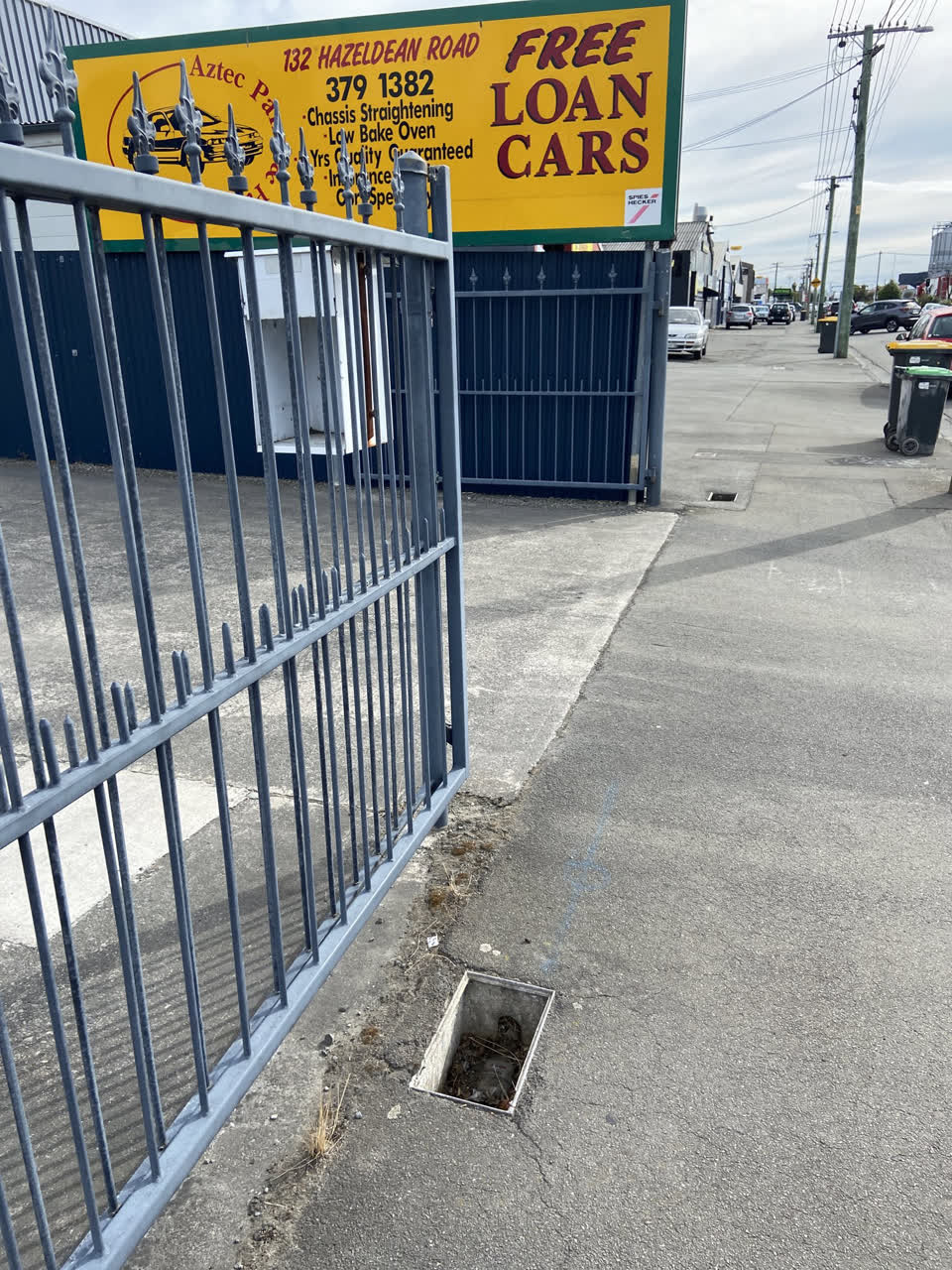 The photograph attached to this roading/streets report