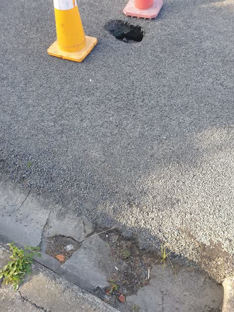 Roading/Streets, a report photo