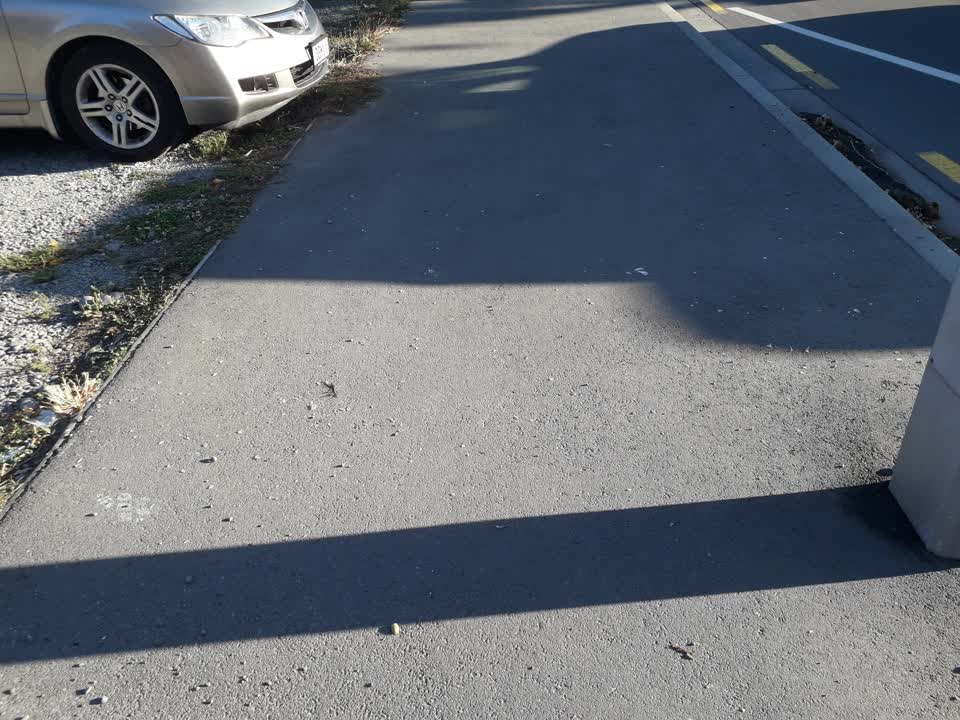 The photograph attached to this roading/streets report