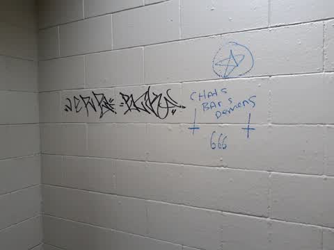 Graffiti, a report photo