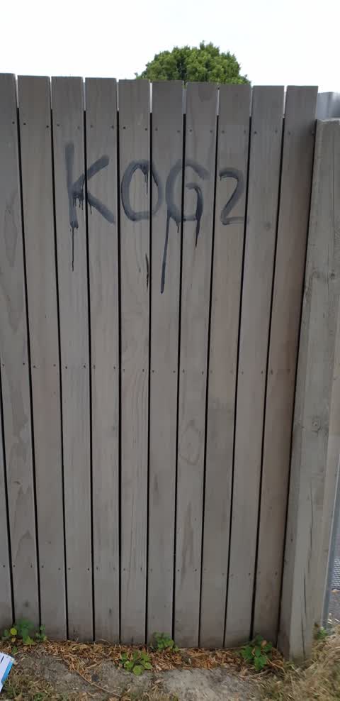 Graffiti, a report photo