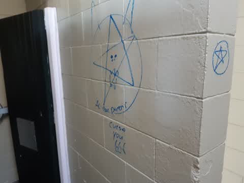 Graffiti, a report photo