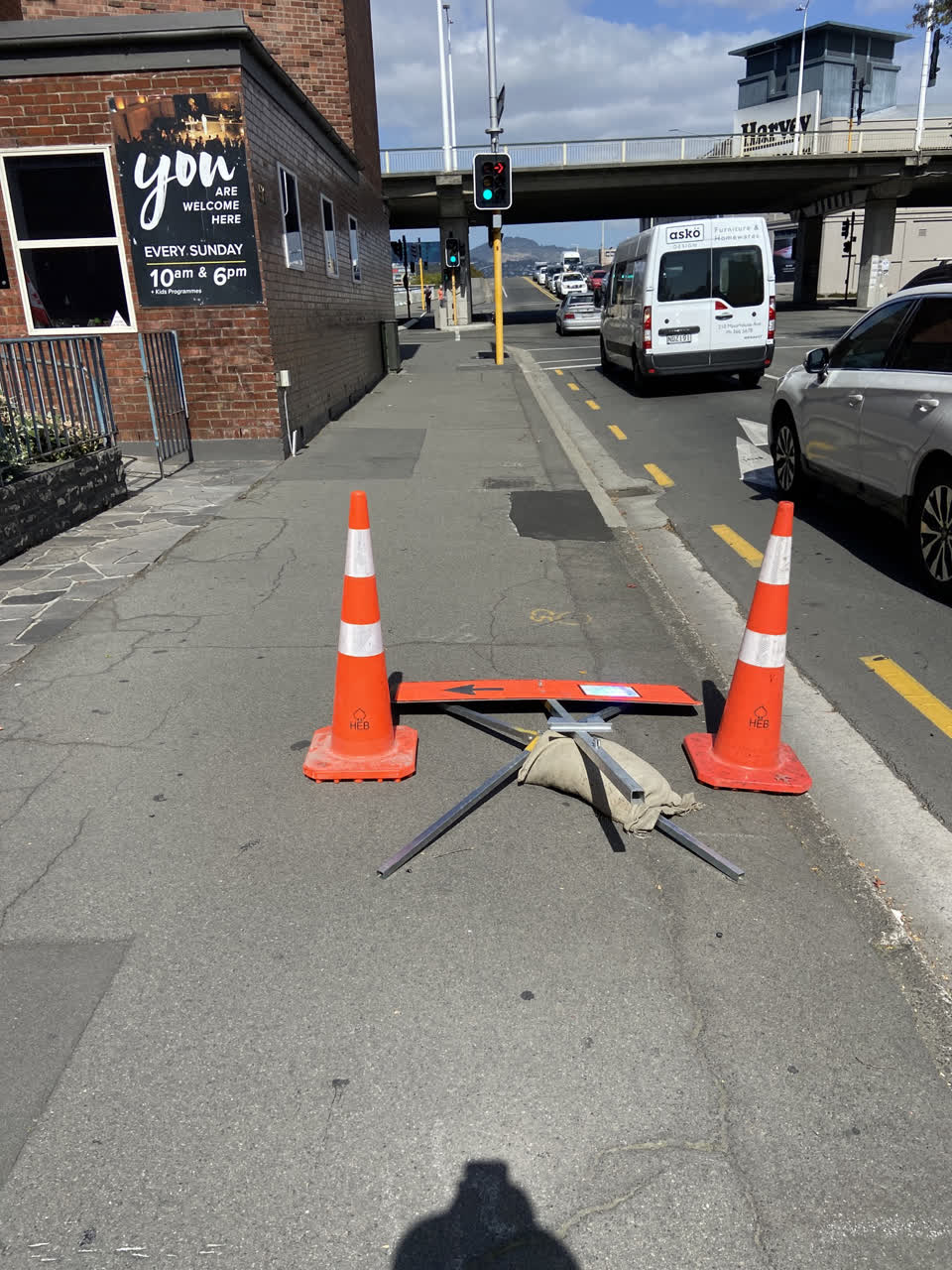 The photograph attached to this roading/streets report