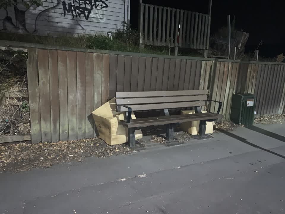 The photograph attached to this rubbish/recycling report