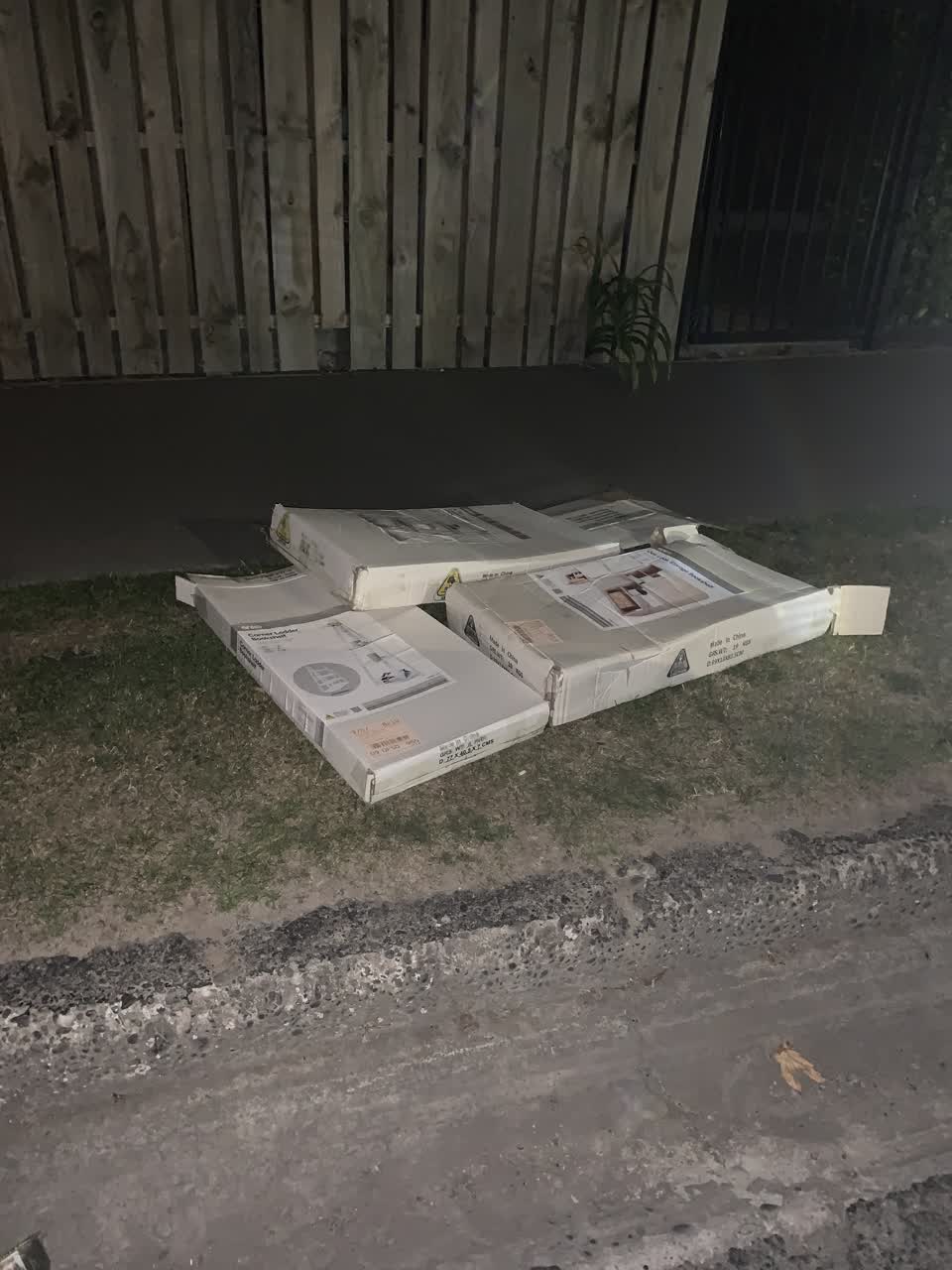 The photograph attached to this rubbish/recycling report