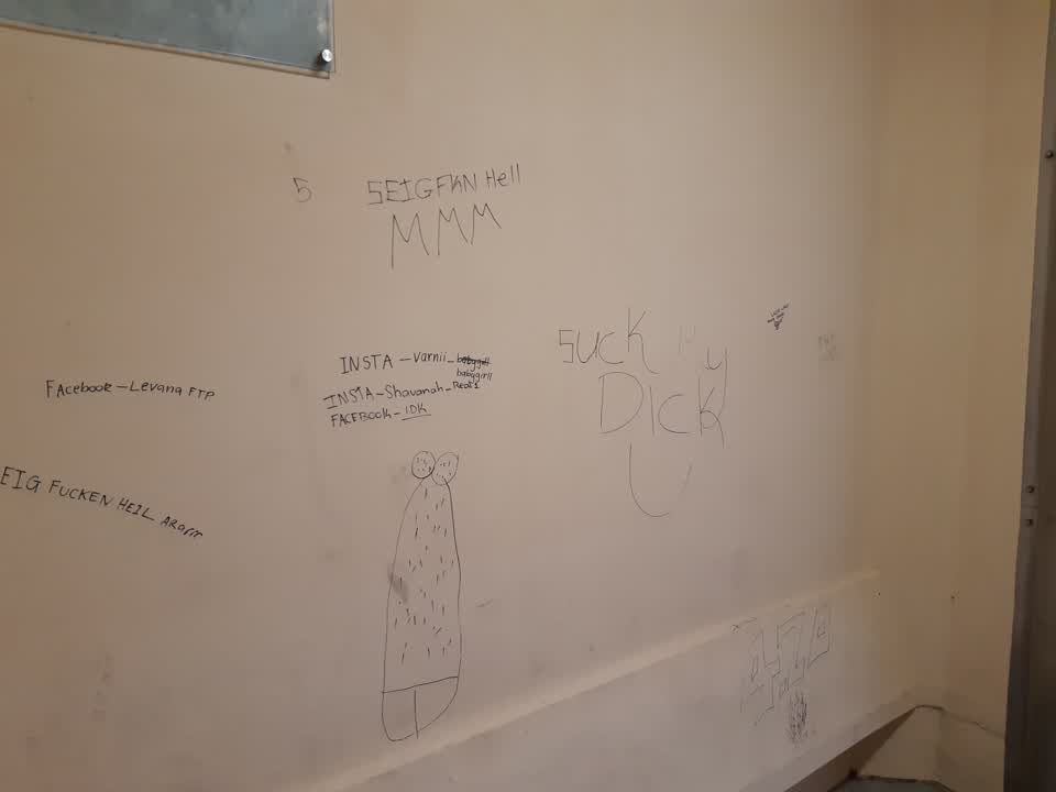 The photograph attached to this graffiti report