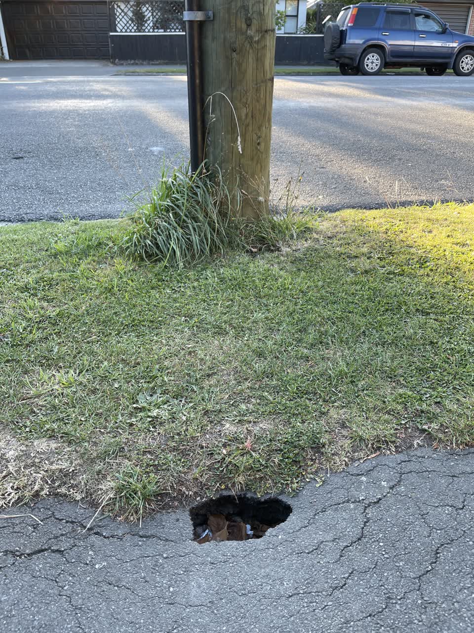 The photograph attached to this roading/streets report