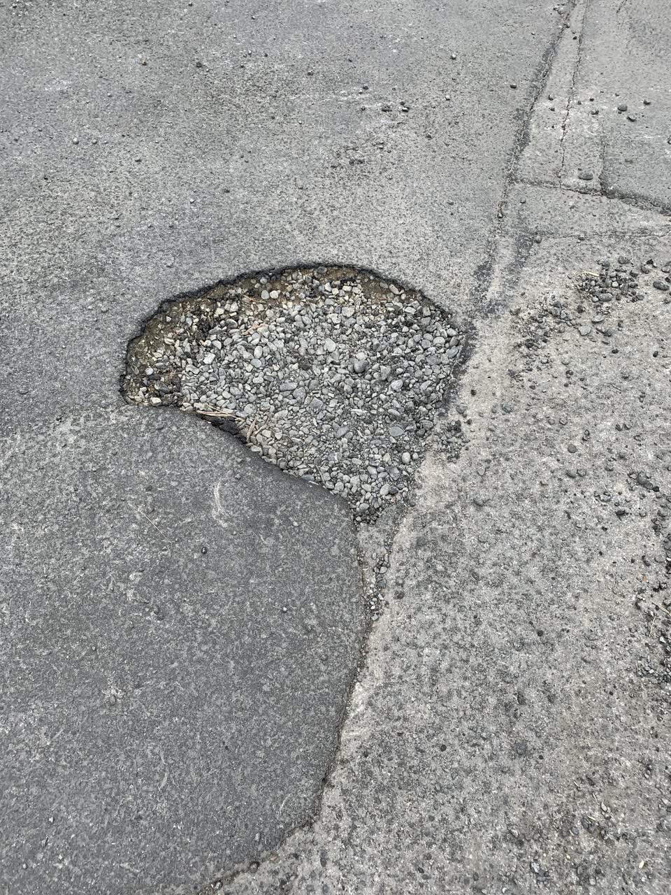 The photograph attached to this roading/streets report
