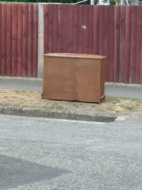 Rubbish/Recycling, a report photo