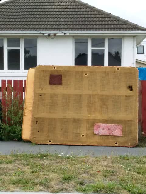 Rubbish/Recycling, a report photo