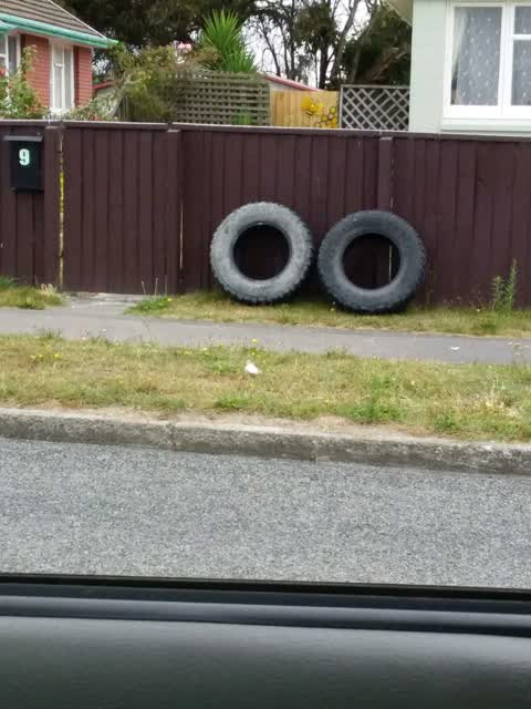 Rubbish/Recycling, a report photo
