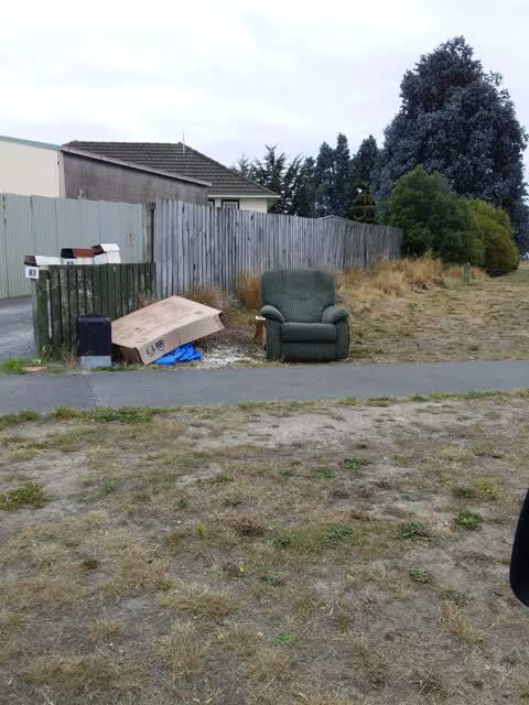 Rubbish/Recycling, a report photo