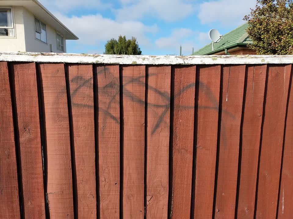 The photograph attached to this graffiti report