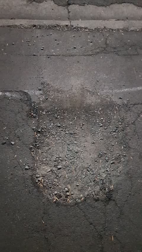 Roading/Streets, a report photo