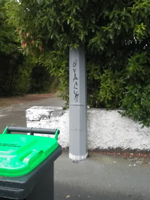 Graffiti, a report photo