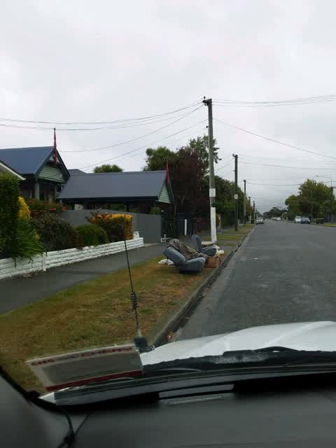 Rubbish/Recycling, a report photo