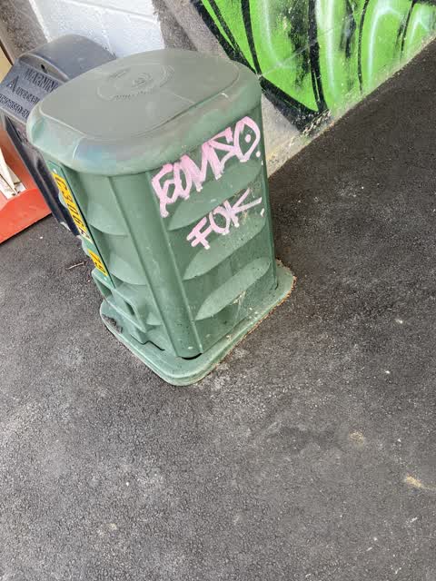 Graffiti, a report photo