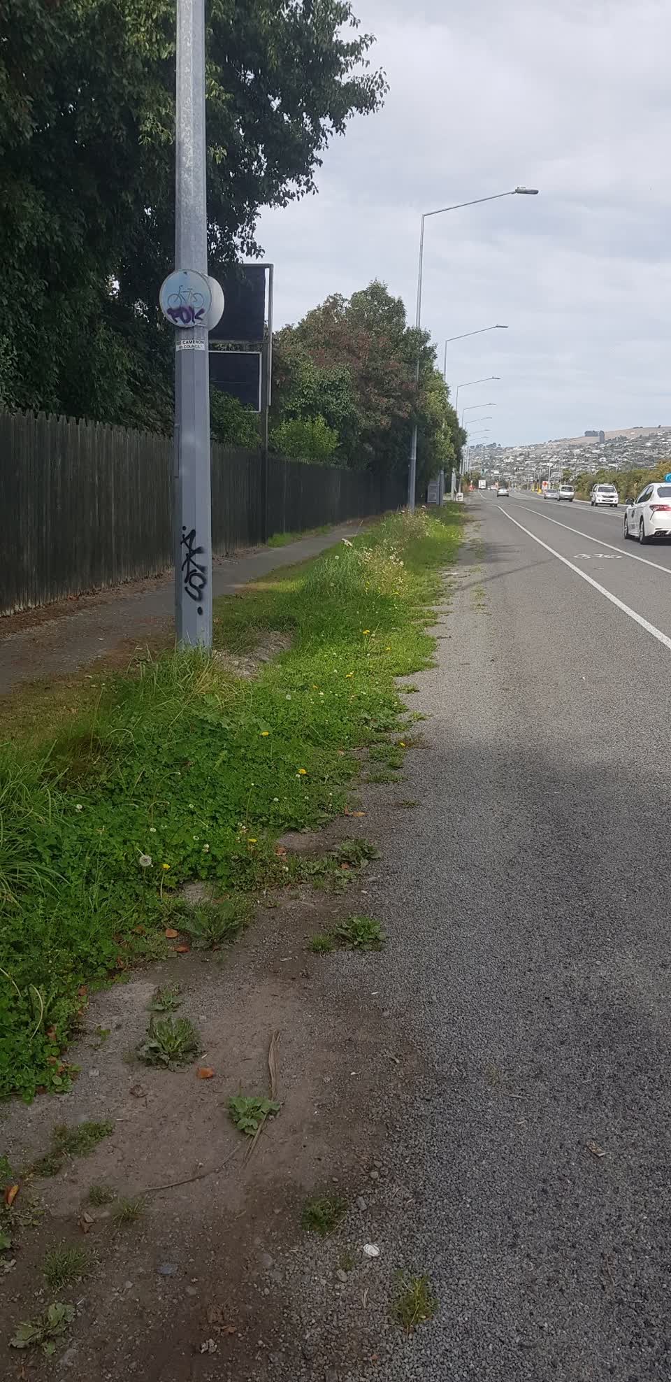 The photograph attached to this roading/streets report
