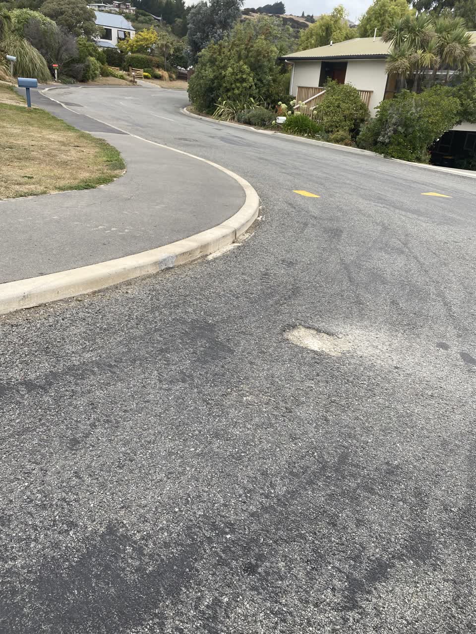 The photograph attached to this roading/streets report