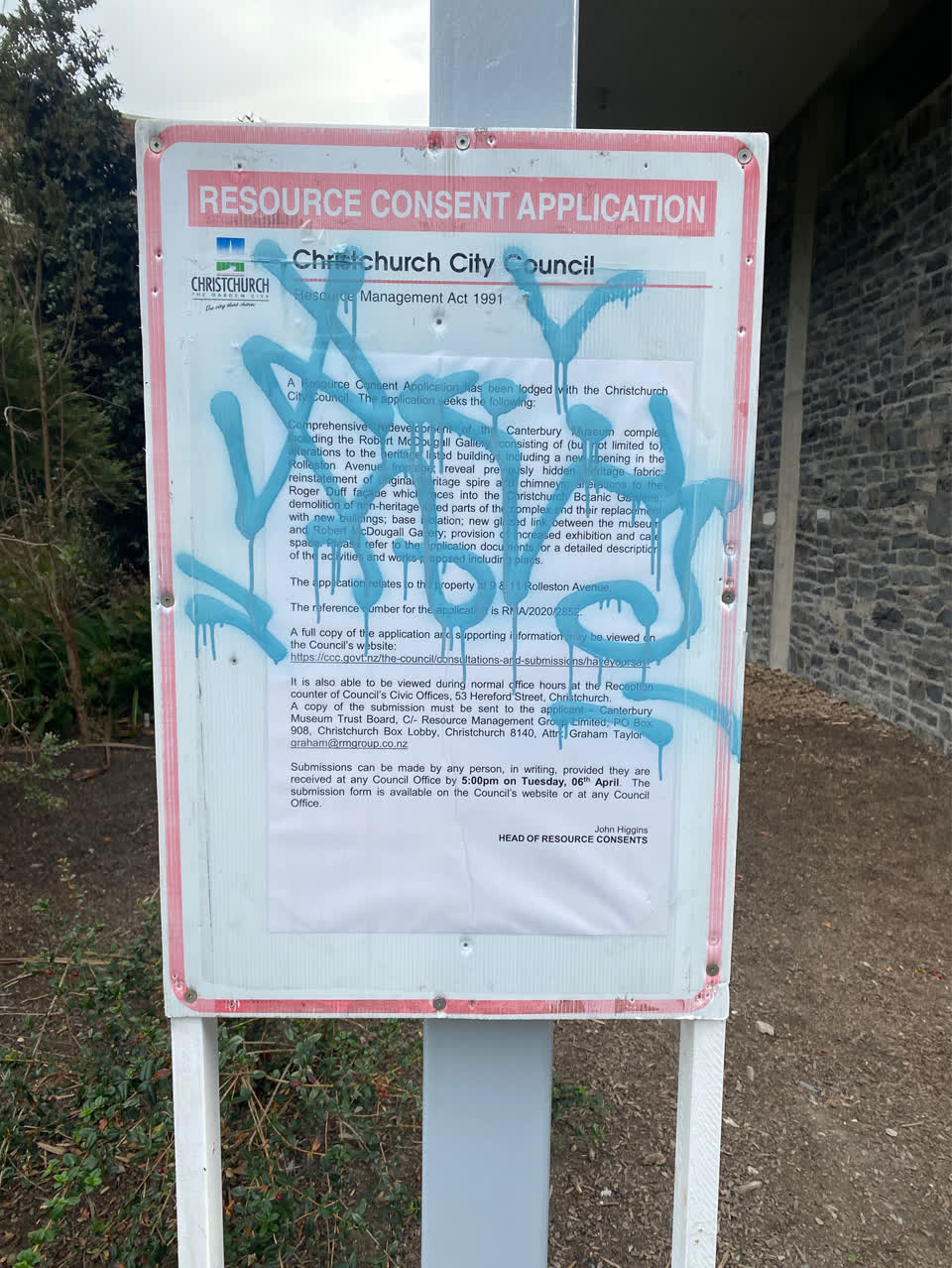 The photograph attached to this graffiti report