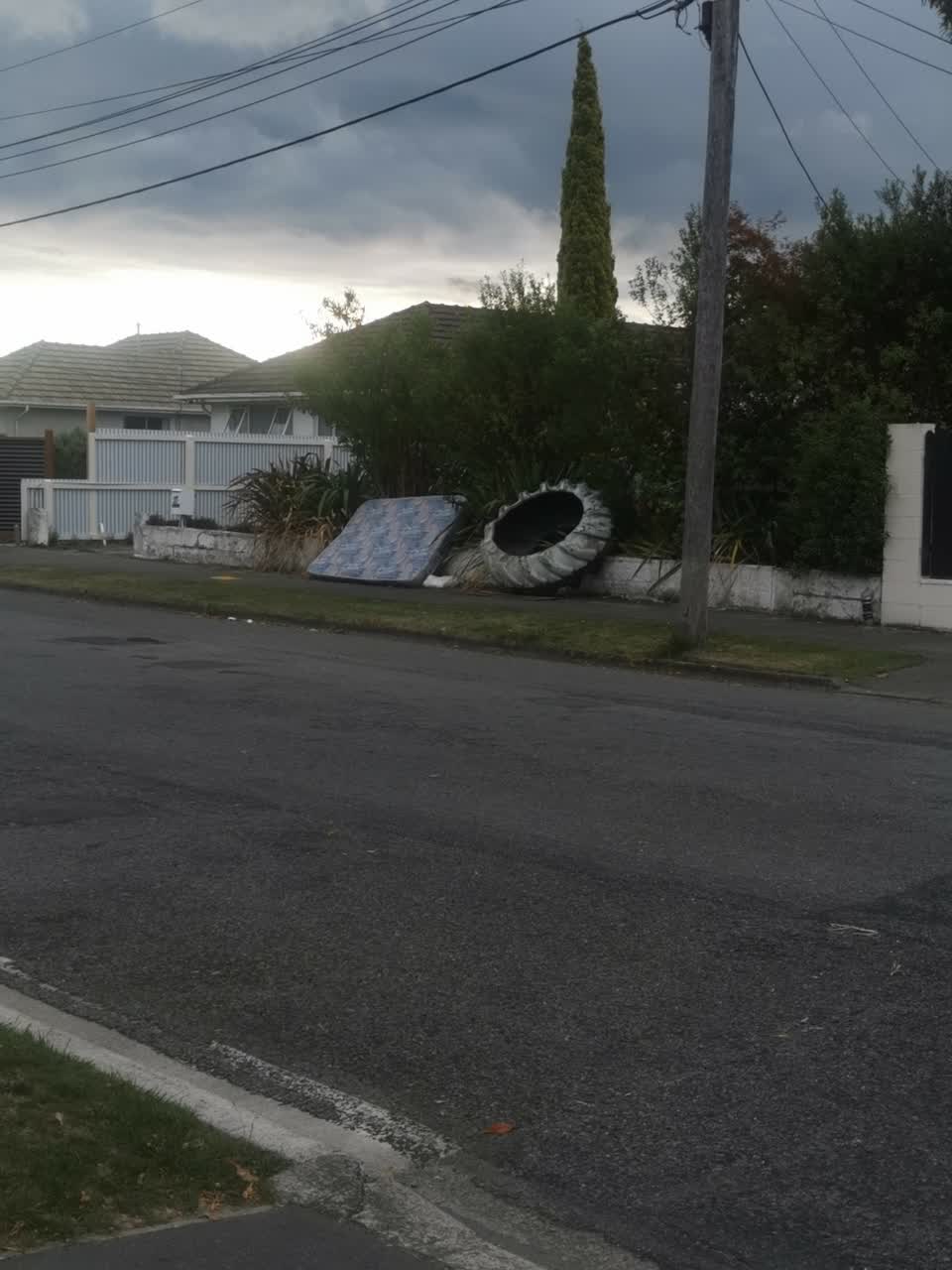 The photograph attached to this rubbish/recycling report