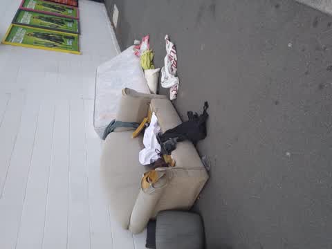 Rubbish/Recycling, a report photo