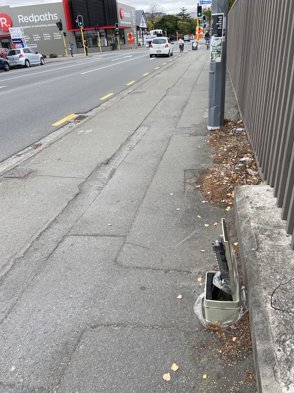 The photograph attached to this roading/streets report