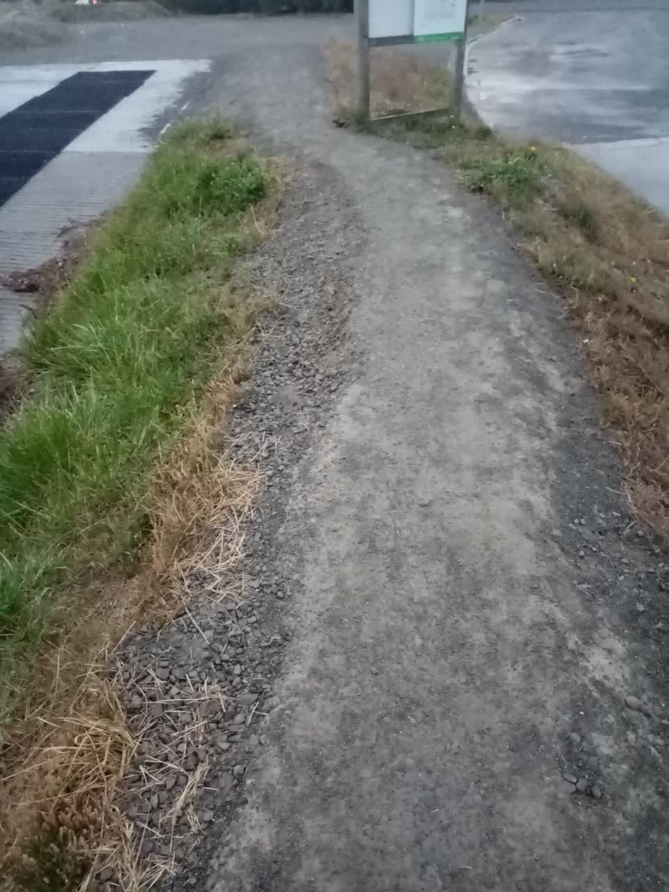 The photograph attached to this roading/streets report