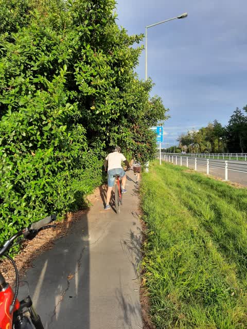 Roading/Streets, a report photo