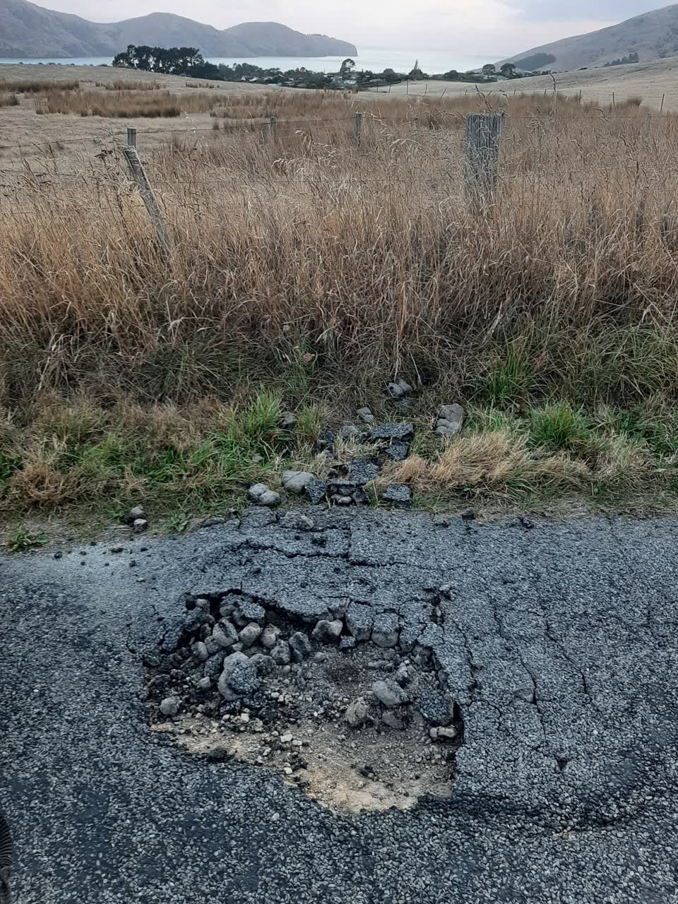 The photograph attached to this roading/streets report