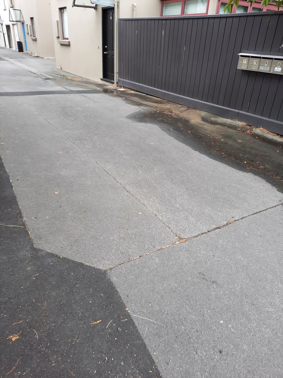 The photograph attached to this sewer - leak / blockage report